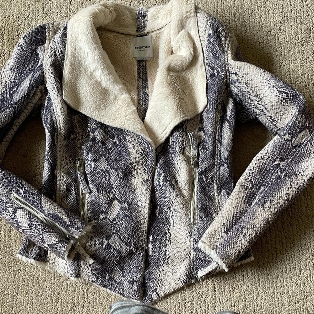 Bebe Y2k Snakeskin Patterned And Furjacket - image 8